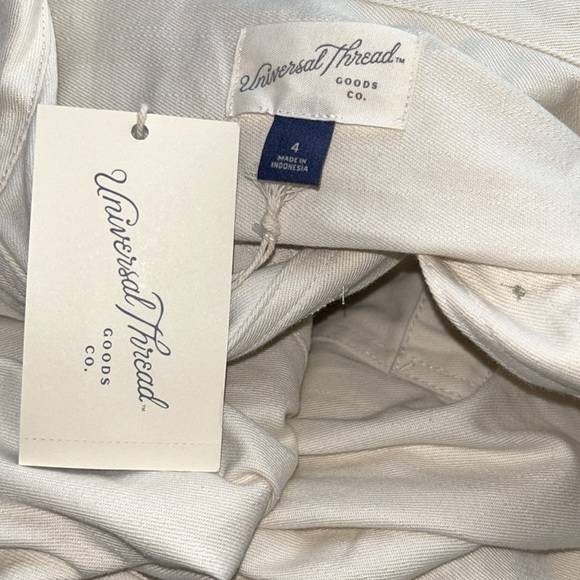 Universal Thread Women’s Short Sleeve button front boiler suit cream size 4 NWT - Picture 7 of 7